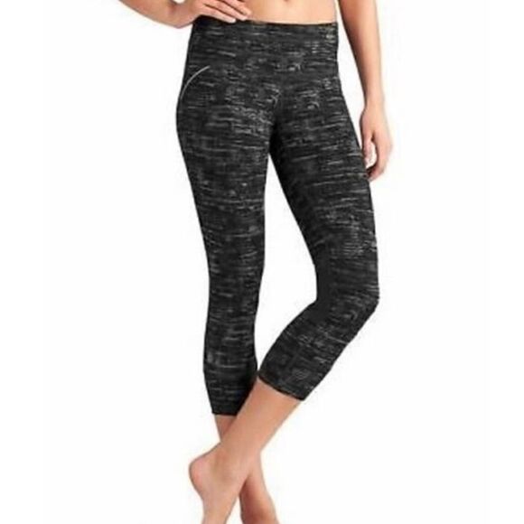 Athleta Relay Capri Leggings - Picture 1 of 10